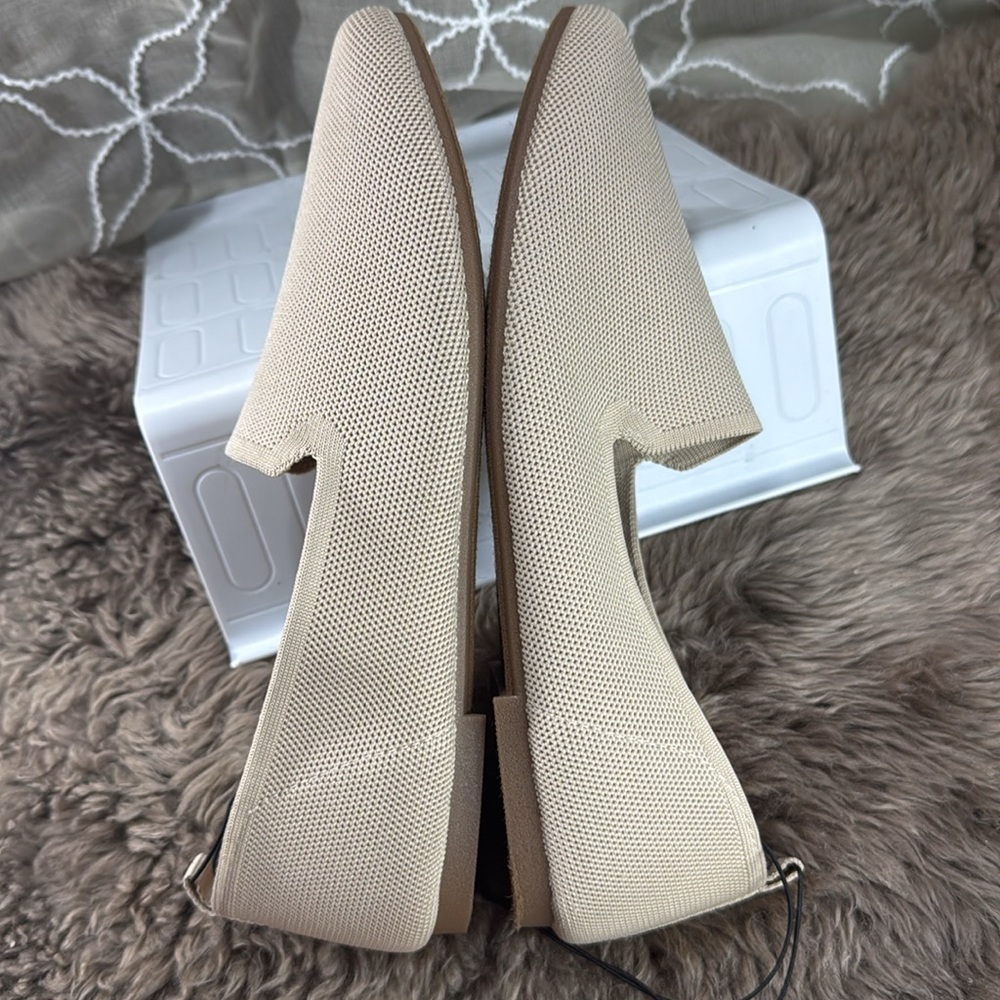 (A2) Me too flat shoes with soft and flexible upper, size 11 w, for women - Picture 10 of 10